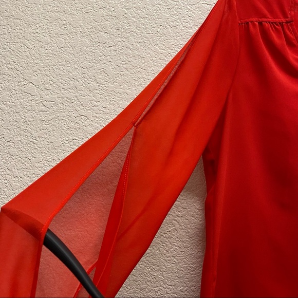BEBE Red Chiffon Button Up V-neck Slit Sleeve Blouse XS - Picture 6 of 9